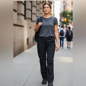 Under Armour Women's Charcoal Cargo Pants, NWT, Size: 14